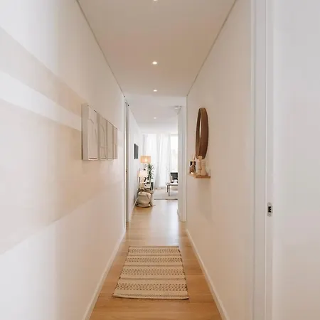 Apartment Sabaudia - 2 Bedrooms And Balcony In Alvalade Lisbon