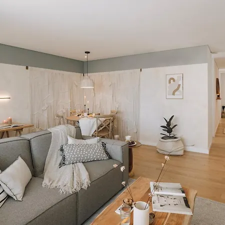 Lejlighed Sabaudia - 2 Bedrooms And Balcony In Alvalade Lisboa