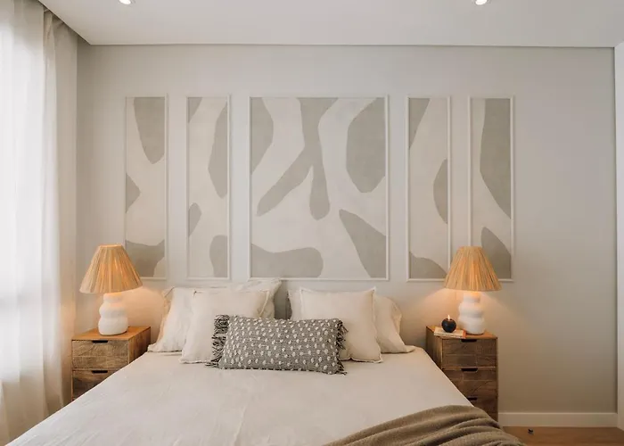Sabaudia - 2 Bedrooms And Balcony In Alvalade * 리스본