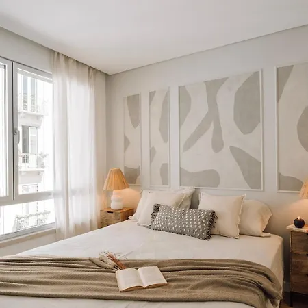 Apartament Sabaudia - 2 Bedrooms And Balcony In Alvalade
